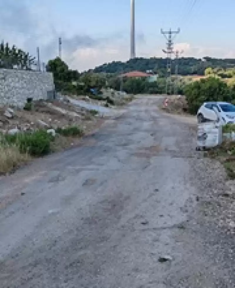 Şenköy’e Haftada 3 Gün Su Veriliyor, Yolu Da çukurdan Geçilmiyor!