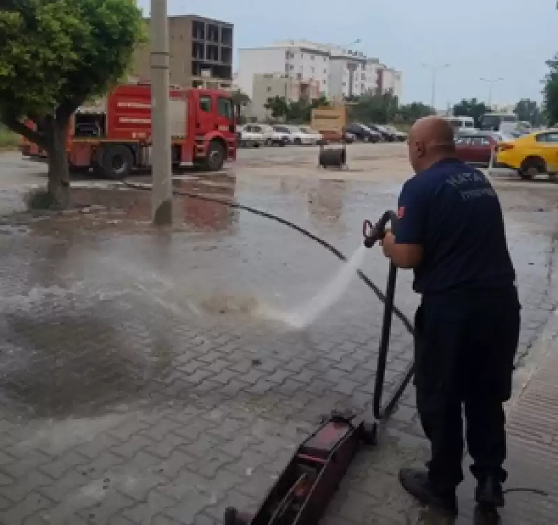 HBB, Kurban Bayramı Boyunca Temiz Bir şehir Için çalıştı 15 Ilçede Temizlik Ve Yıkama Yapıldı