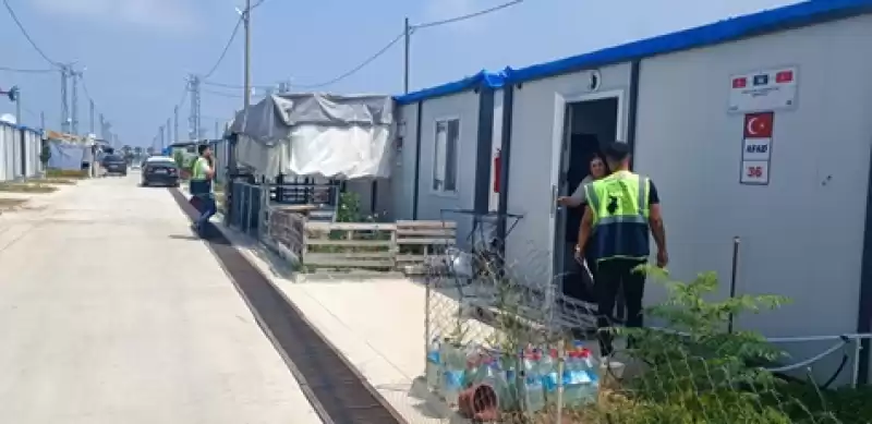 HBB, Konteyner Kentlerde Yaşayan Vatandaşların Yanında