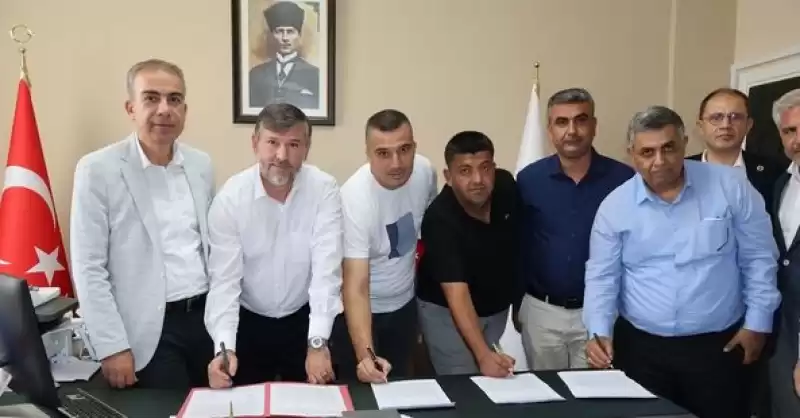 Yıkılan Camilerin Inşası Için Protokol Imzalandı