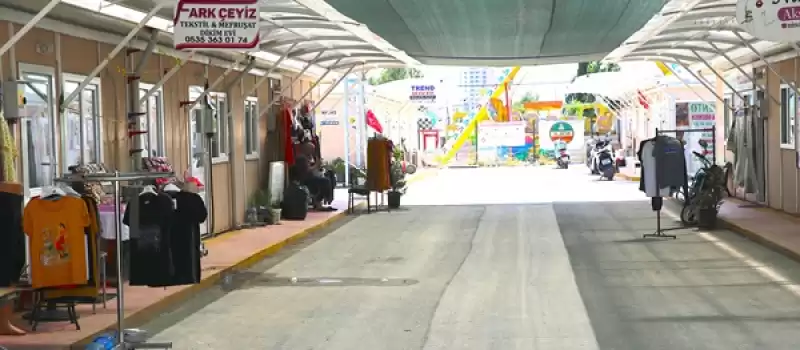 Hatay'da Depremzede Esnaf Prefabrik çarşılarla Ayakta Duruyor