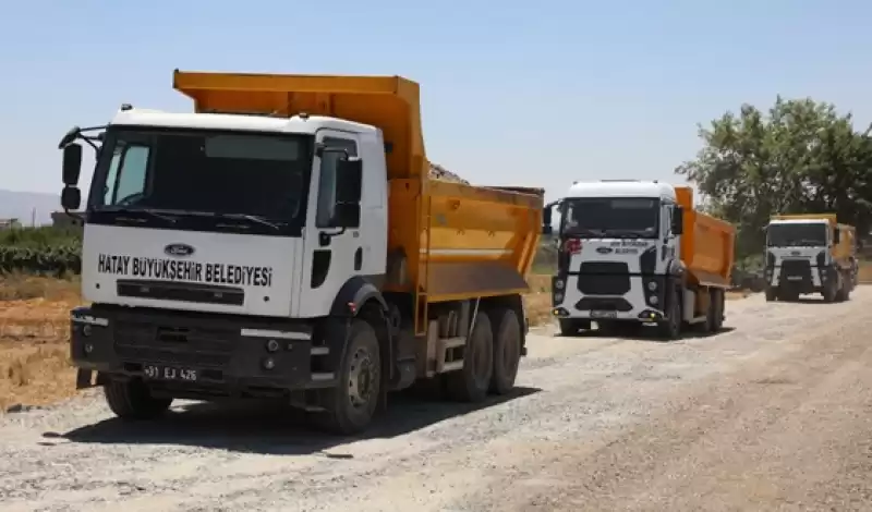Hassa’da 15 Mahalleyi Birbirine Bağlayan Yol Asfaltlanacak