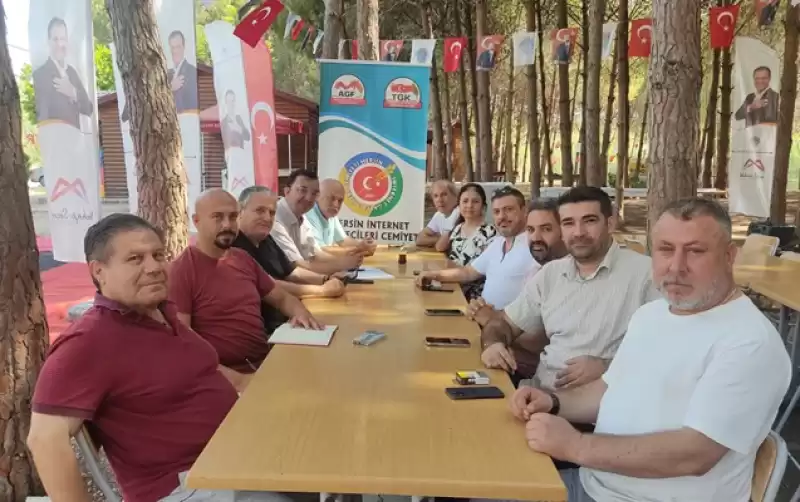 Akdeniz Gazeteciler Federasyonu (AGF) Yönetim Kurulu Mersin'de Toplandı