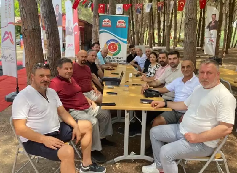 Akdeniz Gazeteciler Federasyonu (AGF) Yönetim Kurulu Mersin'de Toplandı