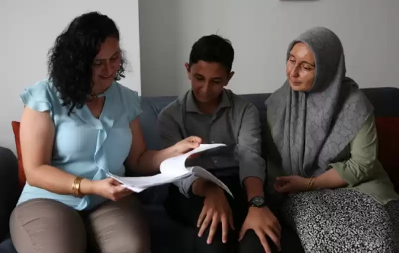 Doğum Gününde LGS'den Tam Puan Aldığını öğrenen Depremzede Kerem, Doktor Olmak Istiyor