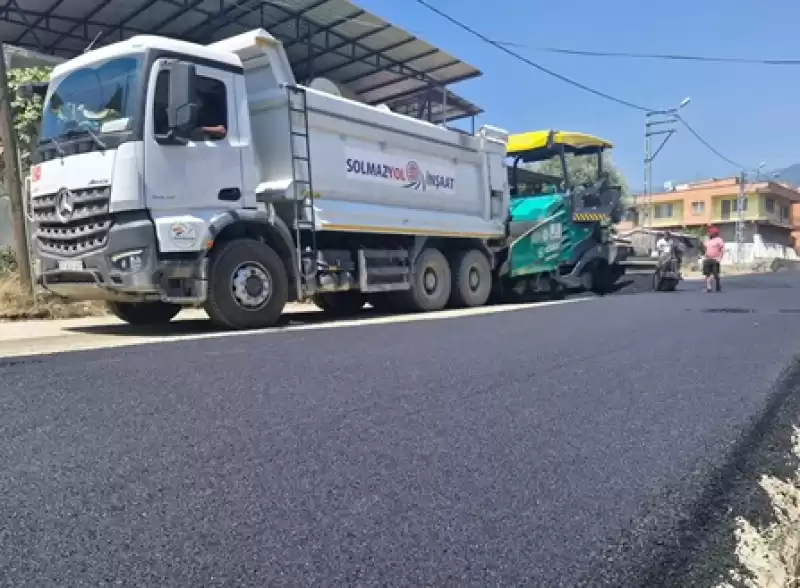İskenderun Bekbele Mahallesinde Sıcak Asfalt çalışmaları Devam Ediyor!