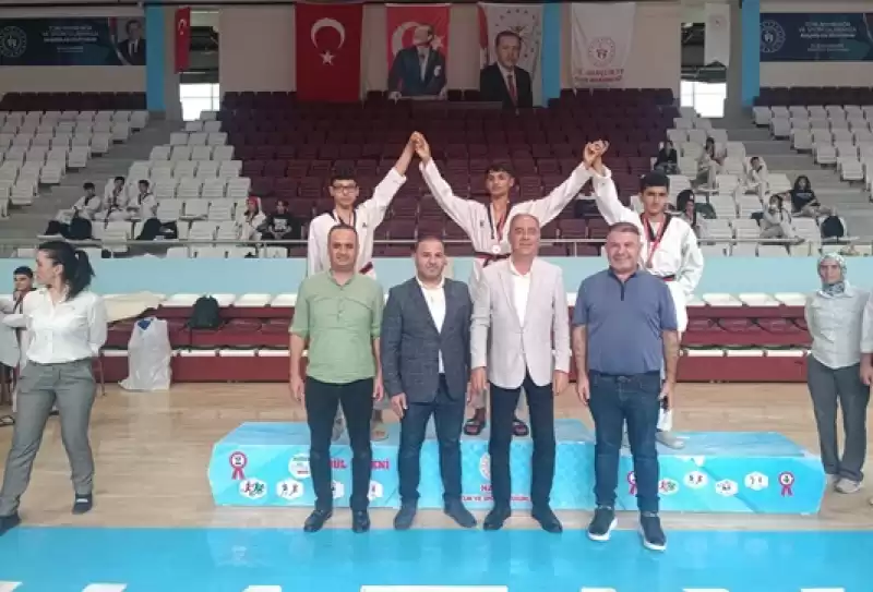 Başkan Yapar, Hatay Iller Arası Yıldızlar Taekwondo şampiyonası Final Töreni’ne Katıldı
