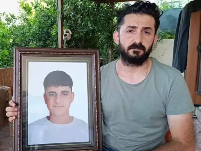 Sahipsiz Köpeğin Neden Olduğu Kazada ölen Gencin Ailesinin Acısı Dinmiyor
