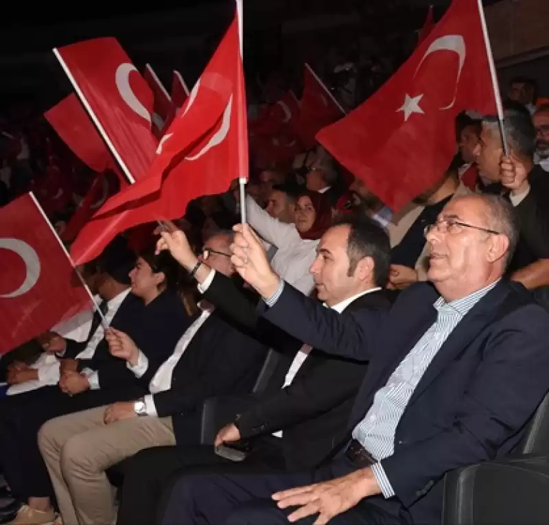 Yapar, 15 Temmuz Demokrasi Ve Milli Birlik Günü Anma Programına Katıldı