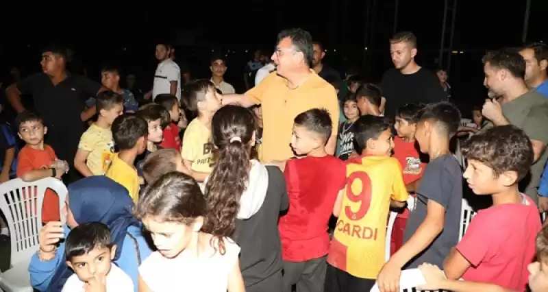 İskenderun Belediyesinden çocuklara özel Açık Hava Sinema Etkinliği