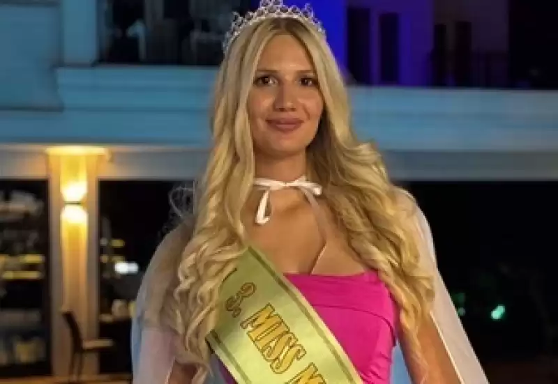 Hataylı Pelin Güzellik Yarışmasında 3. Oldu
