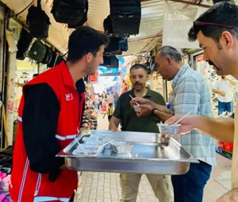 Tarihi Uzun Çarşı Ve Aşure Ile Birlik Ruhu