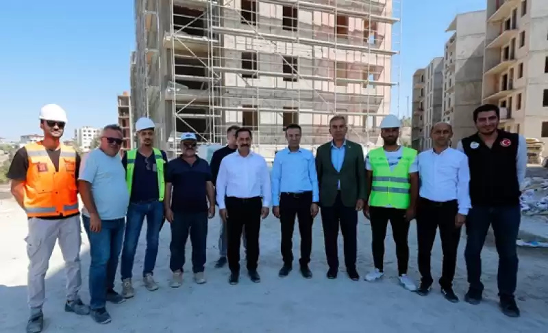Hatay Valisi Mustafa Masatlı, Yapımı Devam Eden Deprem Konutlarını Inceledi