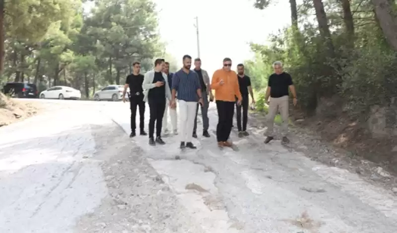 İskenderun'umuzda Sorunlu Yol Kalmayana Kadar çalışmalarımızı Sürdüreceğiz