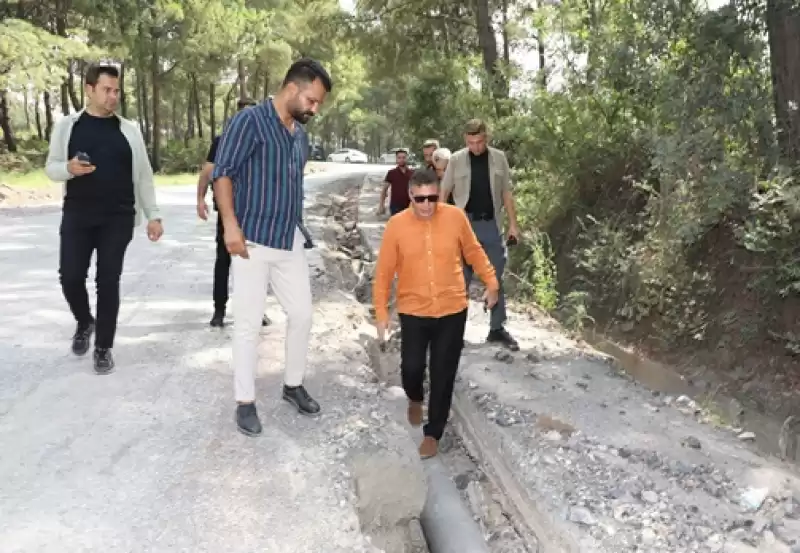 İskenderun'umuzda Sorunlu Yol Kalmayana Kadar çalışmalarımızı Sürdüreceğiz