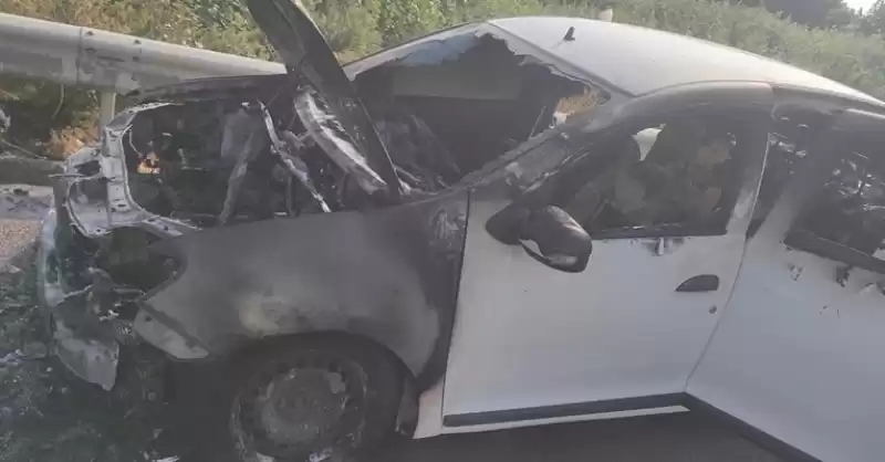 Arsuz'da Otomobilde çıkan Yangın Söndürüldü