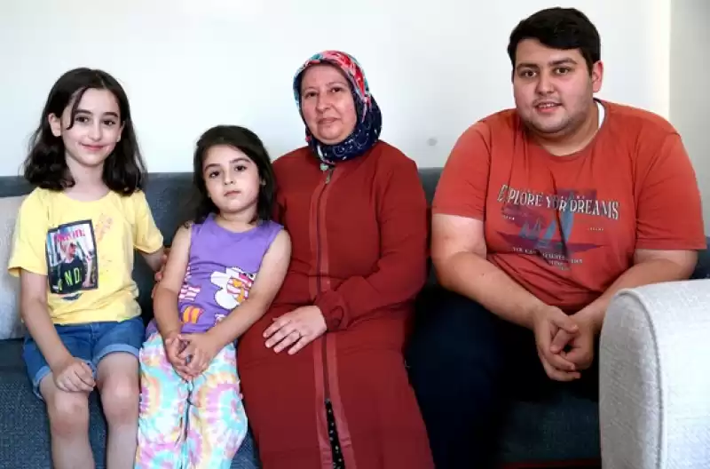 Antakya'da Depremzedeler Gülderen Mahallesi'ndeki Yeni Yuvalarına Yerleşmeye Başladı