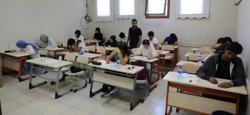 Büyükşehir’den 520 öğrenci ’ye Eğitim Desteği