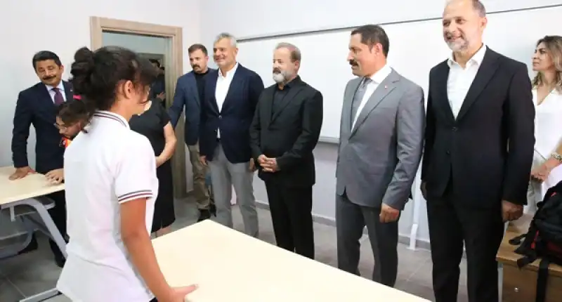 Hataylı Doktorun Depremde Kaybettiği Eşi Ve 2 çocuğu Adına Yaptırdığı Okul Açıldı