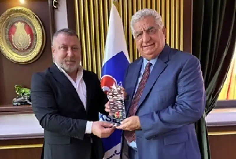 İskenderun Gazeteciler Cemiyetinden İş Insanlarına Teşekkür Plaketi Verildi 
