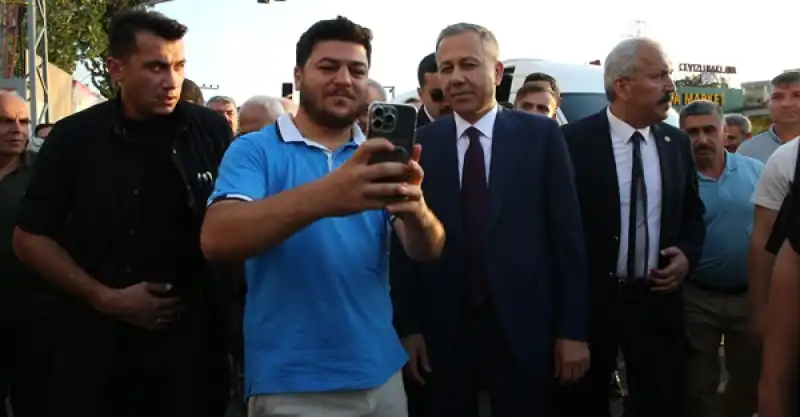 İçişleri Bakanı Ali Yerlikaya, Hatay'da Ziyaretlerde Bulundu