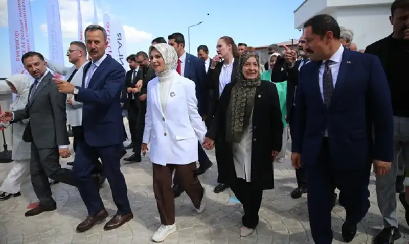 Hatay Serdar Demir Çocuk Evleri Sitesi'nin Açılışı Yapıldı