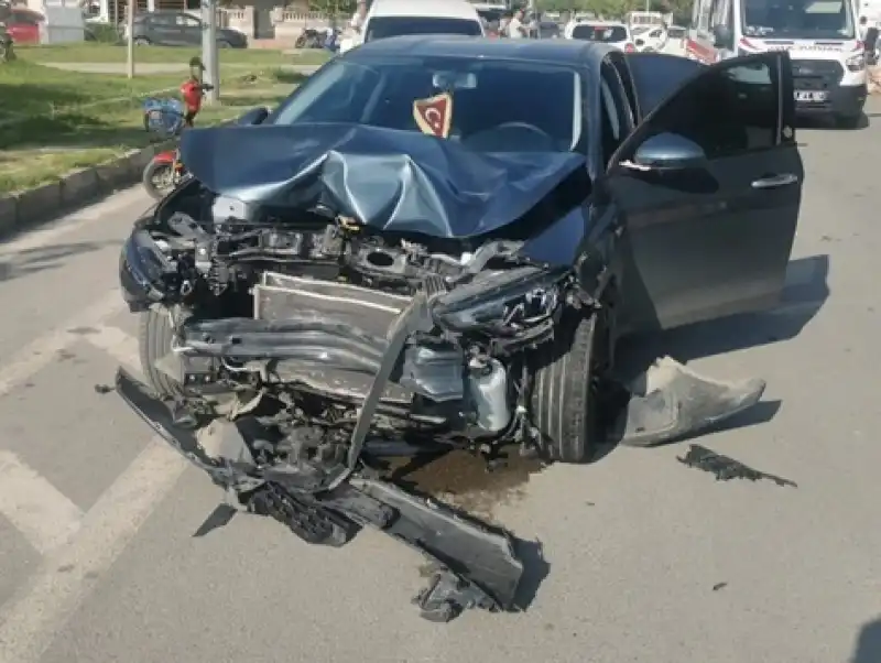 Kazada Yaralanan çocuktan Biri Hayatını Kaybetti