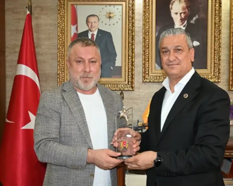 İGC’den Belen Belediye Başkanı İbrahim Gül’e Plaket