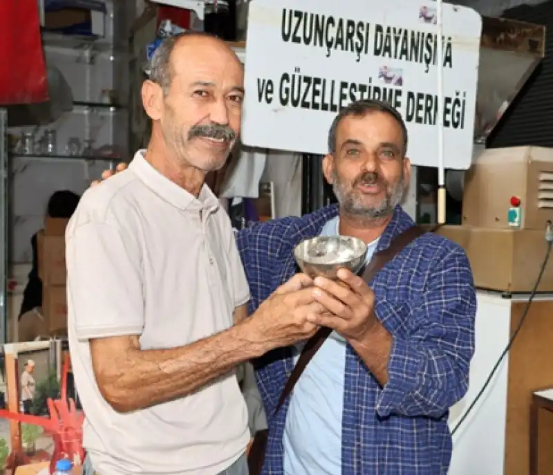 Uzun Çarşı Esnafına Unutulmayacak Manevi Hediyeler