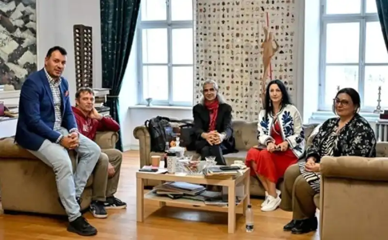 Hataylı Sanatçı Ayhan Tomak Sibiu Contemporary Art Festivalin'de 