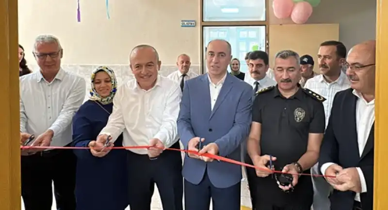 Hataylı Yazarın Kitabının Geliriyle Destekte Bulunduğu özel Eğitim Sınıfı Açıldı