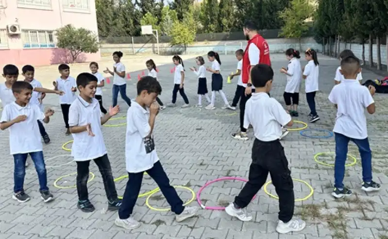 Dörtyol'da Gençlik Merkezi üyeleri öğrencilerle Bir Araya Geldi 