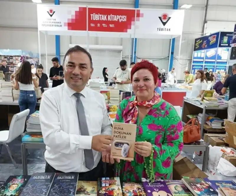 BİK Bölge Müdürü Yazar Dr. Çetin Oranlının Imza Günü Ilgi Gördü