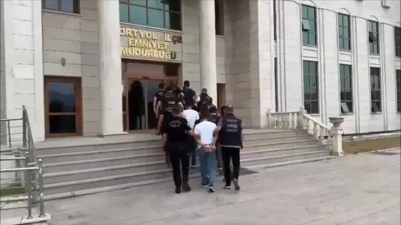 Uyuşturucu Operasyonunda 7 Kişi Tutuklandı