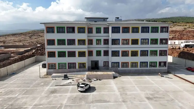 Hassa’da TOKİ Anadolu Lisesi Ve Ortaokulu Açılışa Hazırlanıyor