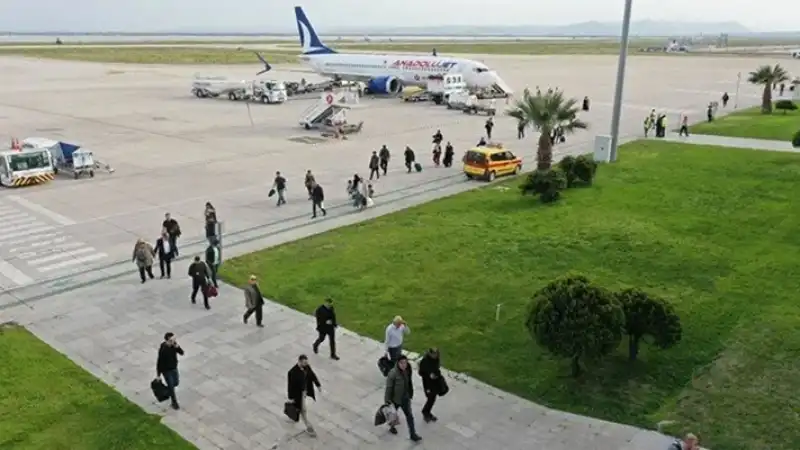 Hataylılar Uçak Bilet Fiyatlarına Tepki Gösterdi!