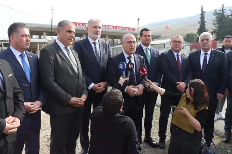 CHP Genel Başkan Yardımcısı Murat Bakan, Cilvegözü Sınır Kapısı'nda Konuştu