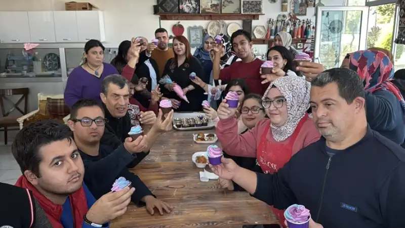 İskenderun'da Engeliler Etkinlikte Bir Araya Geldi 
