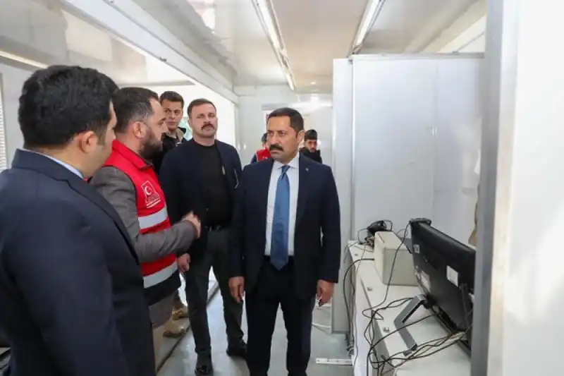 Yayladağı Sınır Kapısı Dönüşlere Açıldı