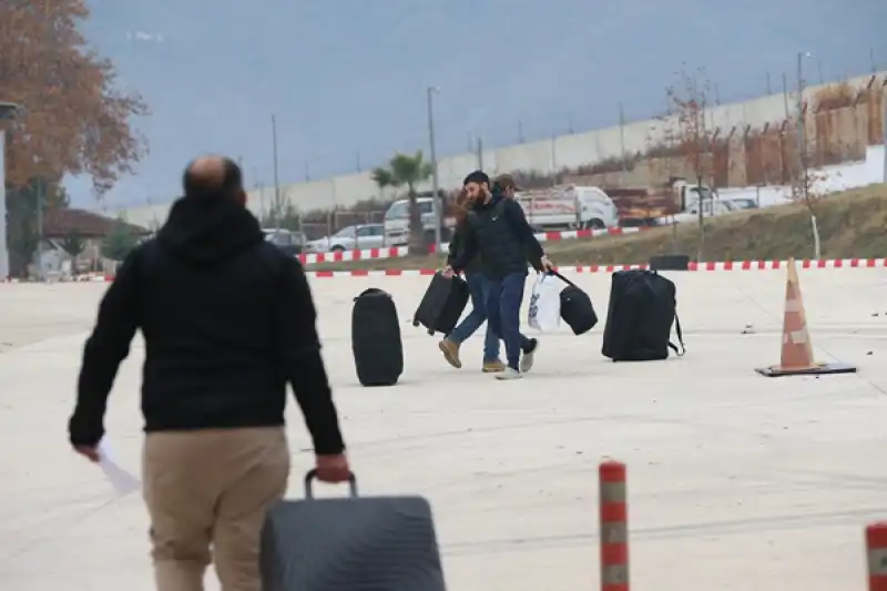 Suriyeliler ülkelerine Dönmek Için Hatay'daki 3 Sınır Kapısını Kullanıyor