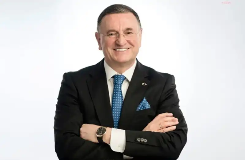 CHP, Lütfü Savaş'ı İhraç Etti!
