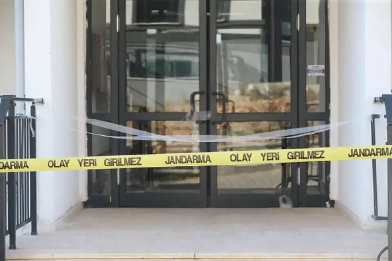 Hatay'da 4 Kişinin Zehirlenerek öldüğü Sitede Bilirkişi Heyeti Inceleme Yaptı