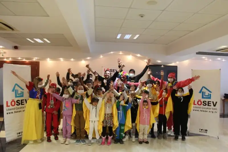 LÖSEV’den Lösemili çocuklara Yılbaşı Partisi “Yeni Yıldan Tek Dilekleri Sağlık”