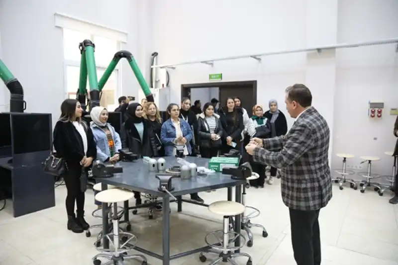 İskenderun'da Kaynak Eğitimi Alacak Kursiyerlere Tanıtım Yapıldı