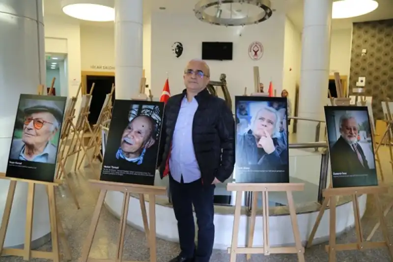 Kadir İncesu Ilk Fotoğraf Sergisiyle Bornova’da