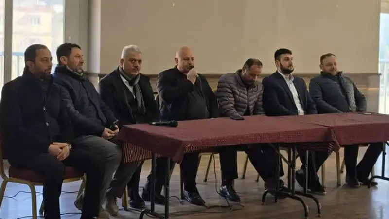 Umre Yolcuları Dualarla Uğurlandı