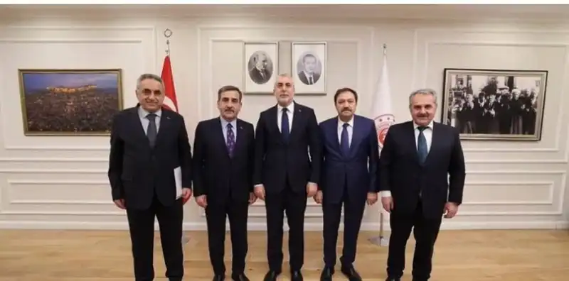 Kamu Çalışanları Bu Oyunları Daha Önce De Gördü!