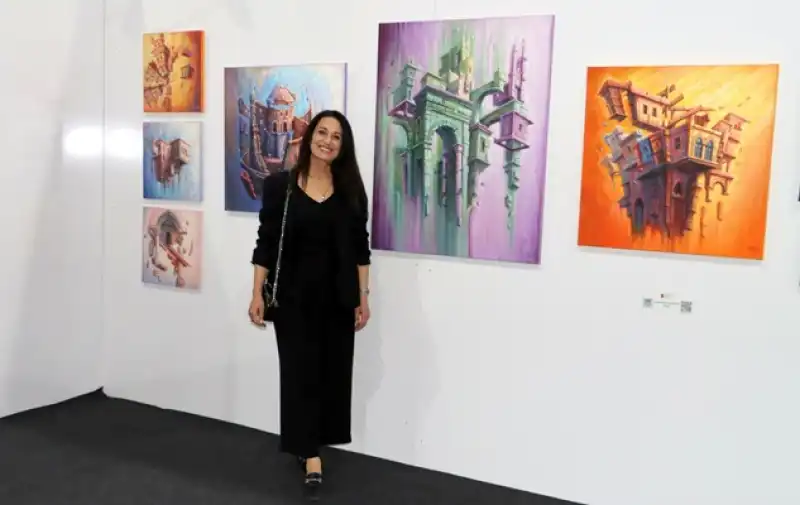 Eserleriyle Sanatseverleri Büyülemeye Devam Ediyor