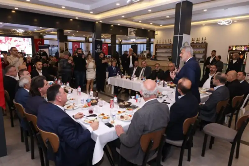 Öntürk, çalışan Gazetecilerin Gününü Kutladı Başkan Öntürk, İskenderun’da Basınla Bir Araya Geldi 