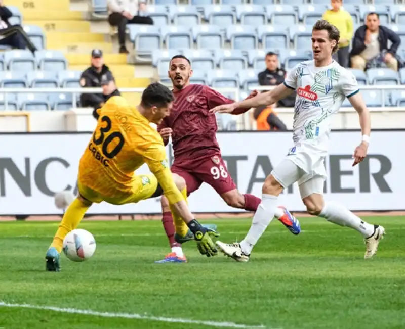 Hatayspor’u Gelen Yeniyor, Giden Yeniyor 1-2